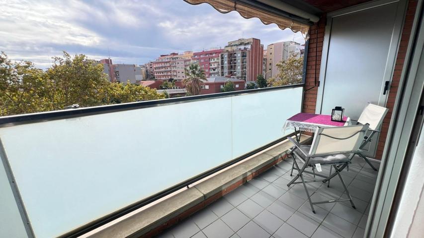 Piso En venta en Montigala, Badalona photo 0