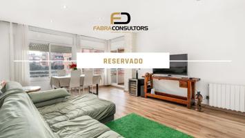 Piso En venta en Fontsanta, Cornella De Llobregat photo 0