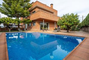 Unifamiliar En venta en Can Parellada, Terrassa photo 0
