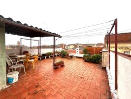 Unifamiliar Pareada En venta en La Salut - Lloreda, Badalona photo 0