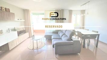 Piso En venta en Lloreda, Badalona photo 0