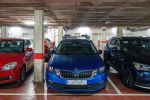 Parking En venta en Avda Once Septiembre, Santa Perpetua De Mogoda photo 0
