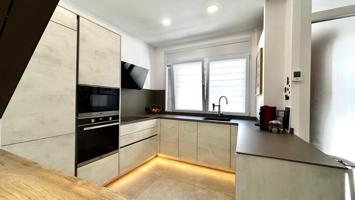 Casa En venta en Centro, Badalona photo 0