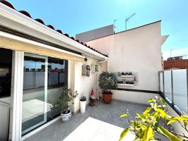 Casa En venta en Centro, Badalona photo 0