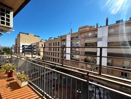 Dúplex En venta en Centre, Badalona photo 0