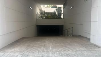 Parking En venta en Puigfred, Badalona photo 0