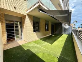 Planta Baja En venta en Front Maritim, Badalona photo 0