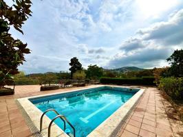 Casa En venta en Mas Llombart, Sant Fost De Campsentelles photo 0