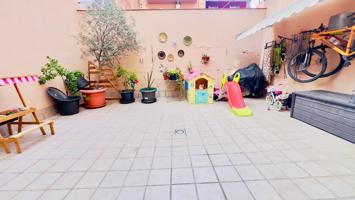 Planta Baja En venta en Sant Andreu, Barcelona photo 0