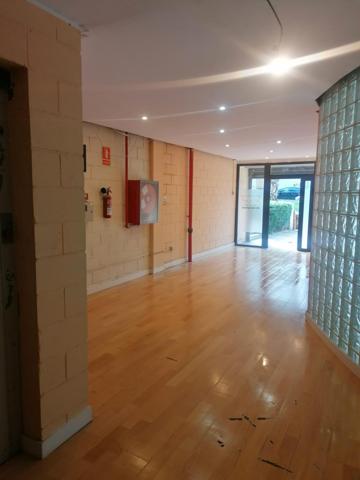 Nave Industrial En venta en Montigalà, Badalona photo 0