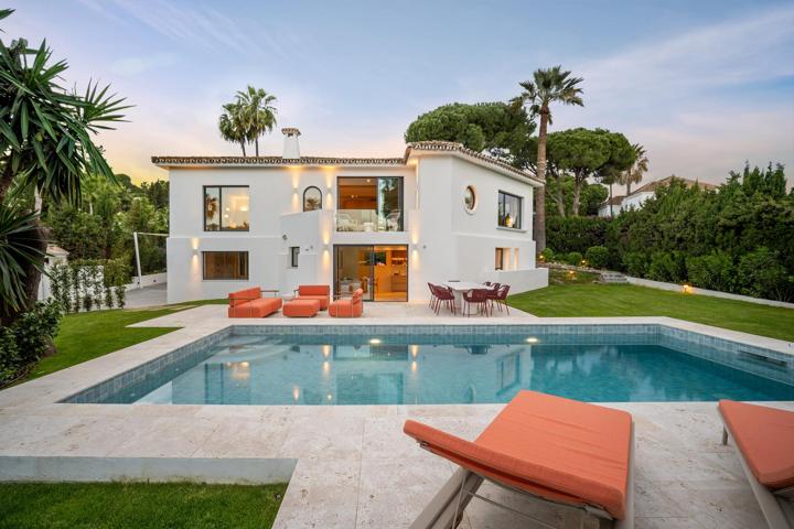 Casa En venta en Puerto Banus, Marbella photo 0