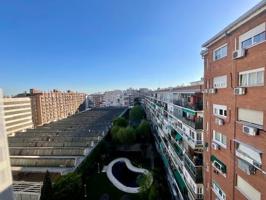 Piso En venta en Pacífico (Madrid) photo 0
