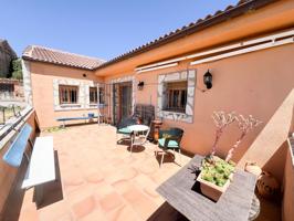 Villa En venta en Sigüenza photo 0