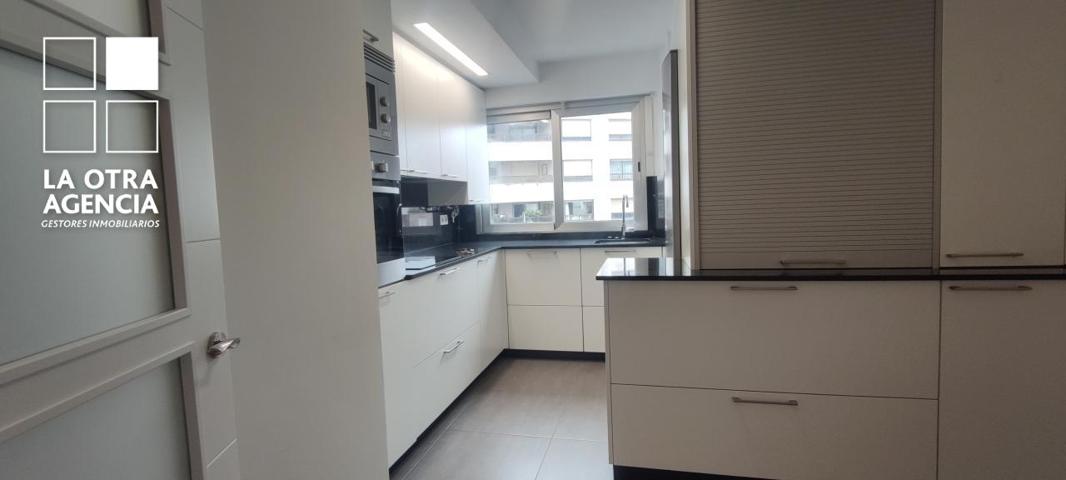 Piso En alquiler en Vigo photo 0