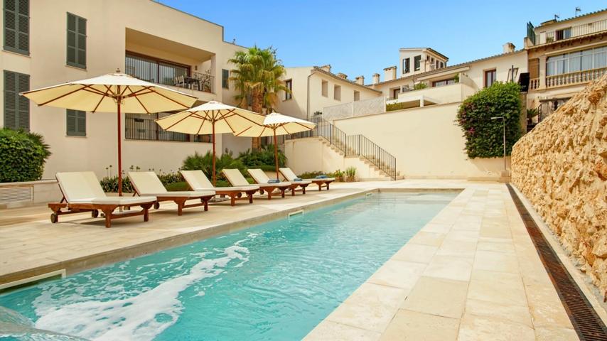 Elegante y espacioso piso con piscina en el corazón de Santa Maria del Cami photo 0