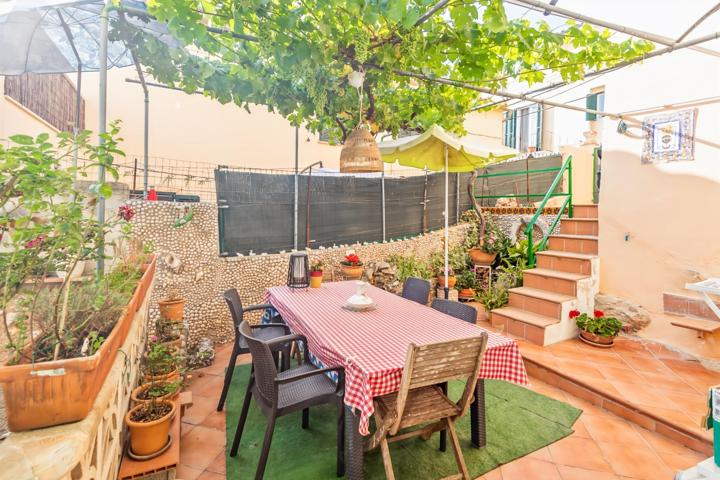 Casa en venta en Andratx photo 0