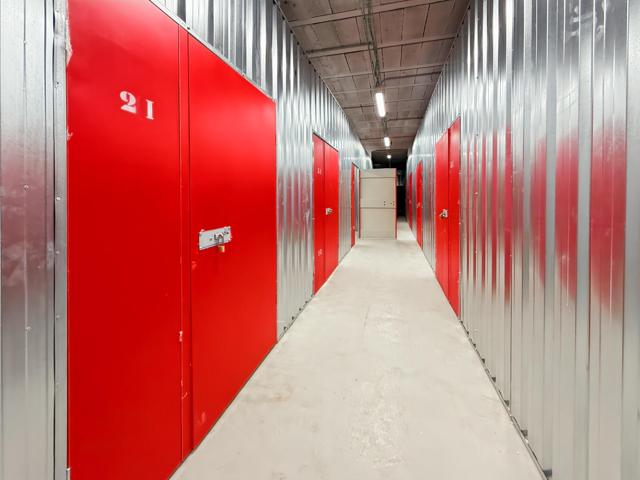 Oportunidad de Inversión en Palma: 31 Trasteros con Alta Rentabilidad y Demanda photo 0