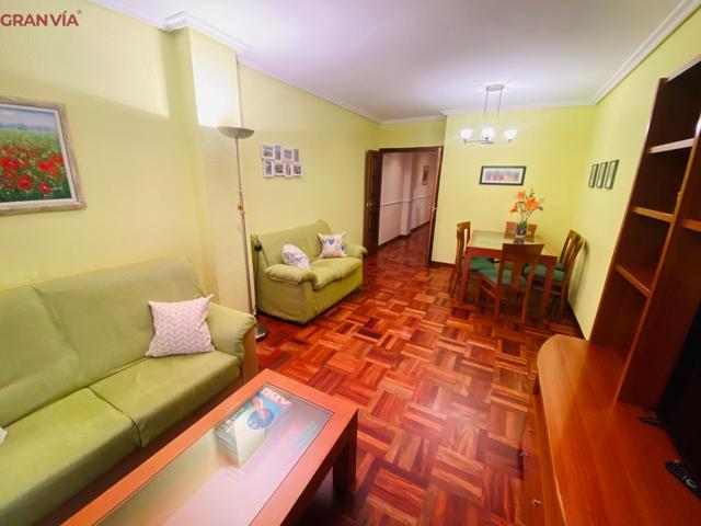 Piso de 4 habitaciones photo 0