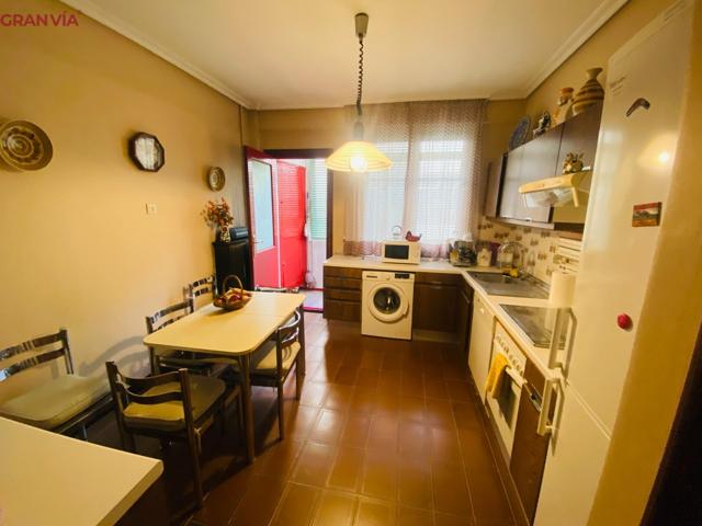 Piso en venta en Logroño photo 0