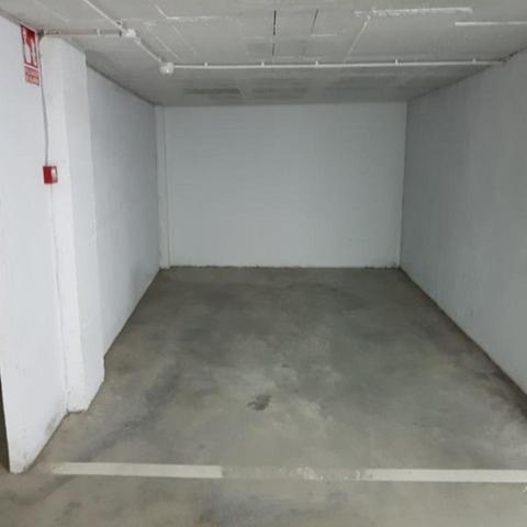 Plaza De Parking en venta en Albuñol de 15 m2 photo 0