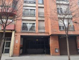 PARKING CERRADO Y DOBLE en Venta en Angel Guimera, Salt photo 0