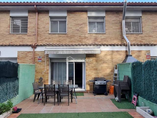 Se Vende Casa Adosada en Sant Julià de Ramis – Barrio Montagut photo 0
