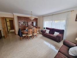 Se vende magnífica casa en La Maçana – Calle Folch i Torres (Salt) photo 0