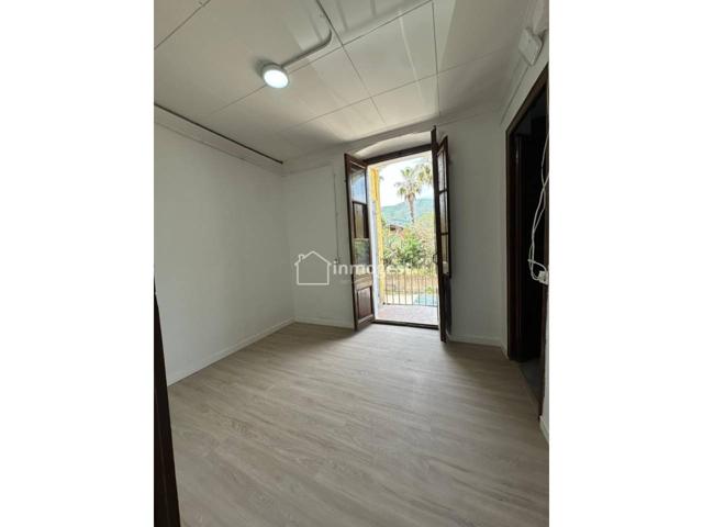 Piso reformado en venta – Anglès (Calle Les Fàbriques) photo 0
