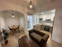 Oportunidad – Casa reformada en venta en Calle del Carmen photo 0