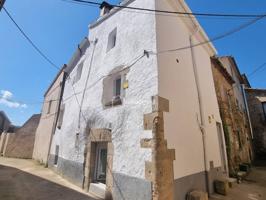 CASA DE PUEBLO REFORMADA EN EL CASCO ANTIGUO DE BORDILS photo 0