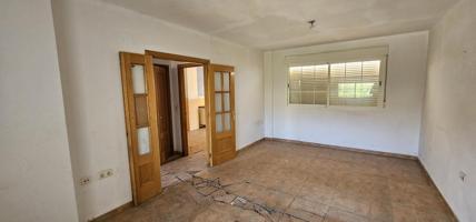 Casa - Chalet en venta en La Guapa de 192 m2 photo 0