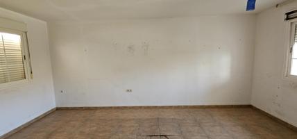 Casa - Chalet en venta en La Guapa de 192 m2 photo 0