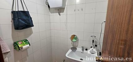Casa con mucho potencial en Cogollos de la Vega photo 0