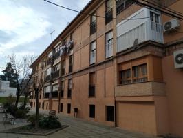 Piso de 4 dormitorios en Baza photo 0