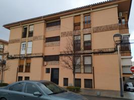 Piso exterior en zona tranquila de Baza (Granada) photo 0
