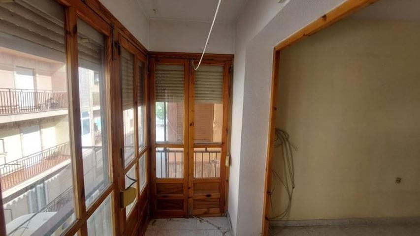 Piso exterior en zona tranquila de Baza (Granada) photo 0