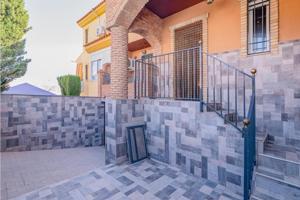 Casa para entrar a vivir en Lomalinda photo 0