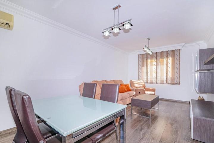 Casa para entrar a vivir en Lomalinda photo 0