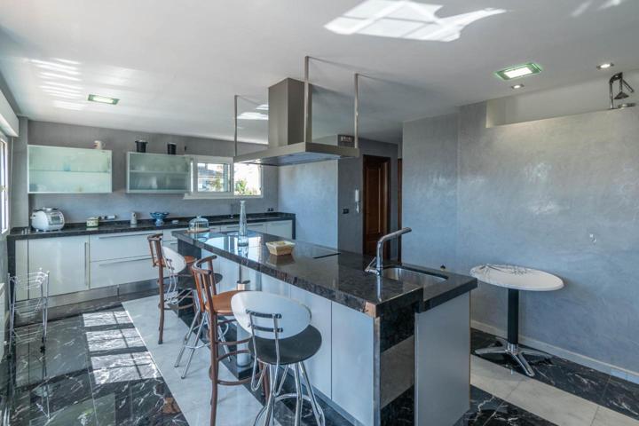 Espectacular casa en alquiler con opción a compra photo 0