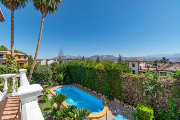 Espectacular casa en alquiler con opción a compra photo 0