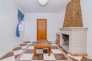 Preciosa vivienda en Alomartes photo 0