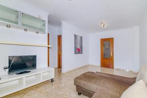 Oportunidad, piso con garaje y trastero en Cenes photo 0