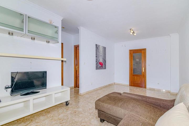 Oportunidad, piso con garaje y trastero en Cenes photo 0