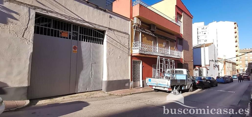 Nave en Calle Quintana. photo 0