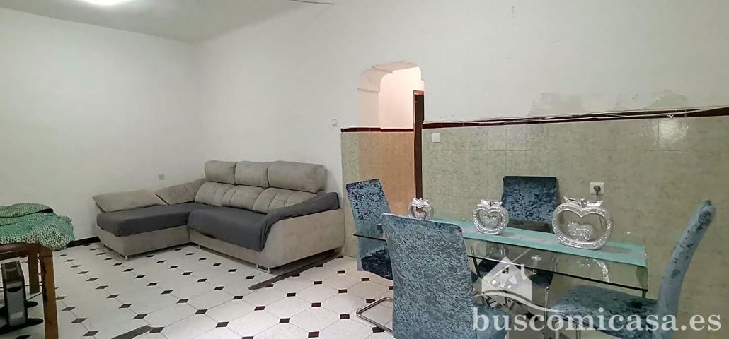 Casa en calle Llerena. photo 0