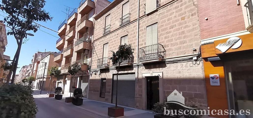 Edificio en Calle Tetuán. photo 0