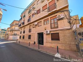 Piso céntrico en Calle Yanguas Mesías. photo 0