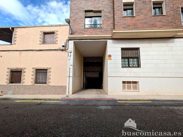 Plazas de Garaje en calle Hermanos Pinzón. photo 0