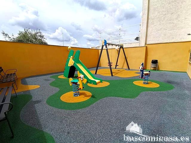 Fantástico dúplex en urbanización con piscina. photo 0