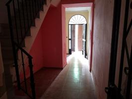 Casa De Pueblo en venta en Encinas Reales de 90 m2 photo 0